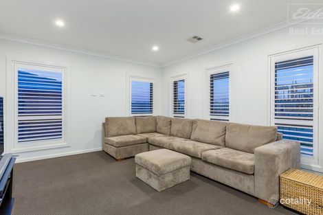 Property photo of 17 Daniel Street Googong NSW 2620