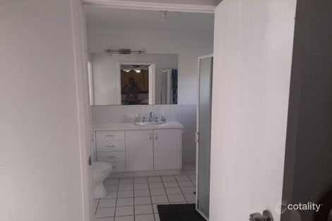 Property photo of 32 Sandpiper Crescent Jubilee Pocket QLD 4802