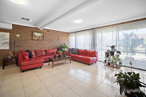 Property photo of 2 Lyell Street Bossley Park NSW 2176