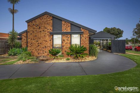 Property photo of 2 Walwa Place Werribee VIC 3030