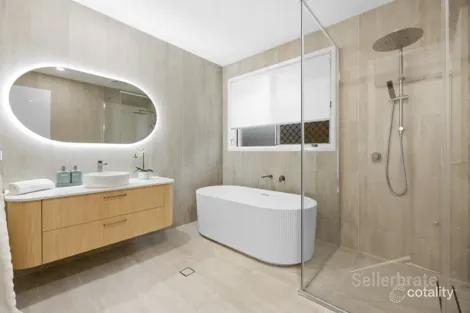 Property photo of 11 Havenview Court Bahrs Scrub QLD 4207
