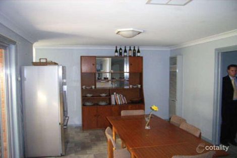 Property photo of 14 Gunn Drive Estella NSW 2650