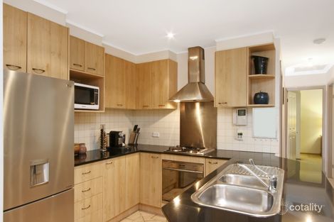 Property photo of 31 Bluestone Gardens Jerrabomberra NSW 2619