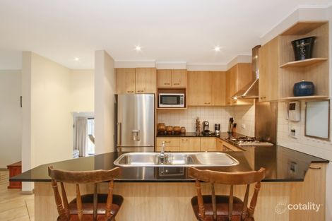 Property photo of 31 Bluestone Gardens Jerrabomberra NSW 2619