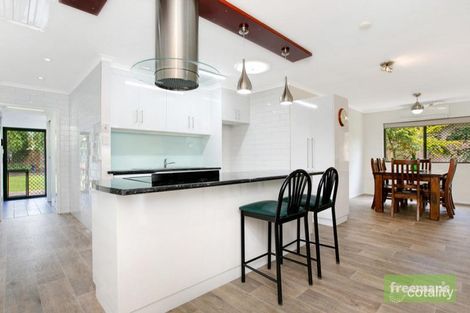 Property photo of 3 Walnut Close Manoora QLD 4870