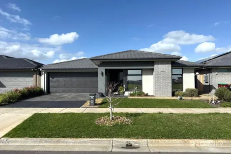 20 Undara Rd, Clyde North, VIC 3978