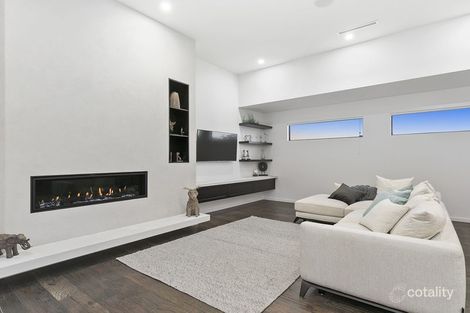 Property photo of 33 Sydney Way Alfredton VIC 3350