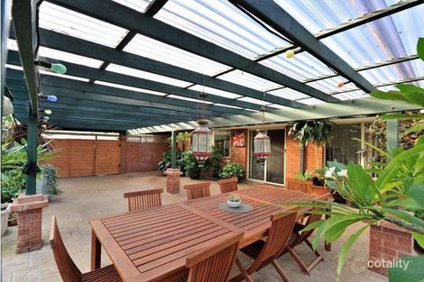 Property photo of 4 Latania Grove Warnbro WA 6169