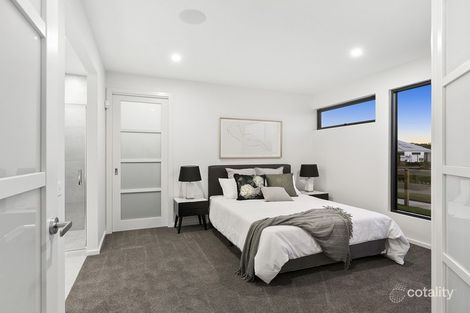 Property photo of 33 Sydney Way Alfredton VIC 3350