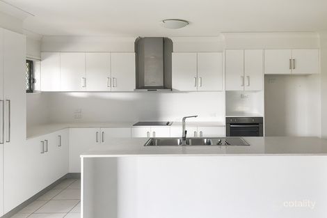 Property photo of 18 Raintree Court Yamanto QLD 4305