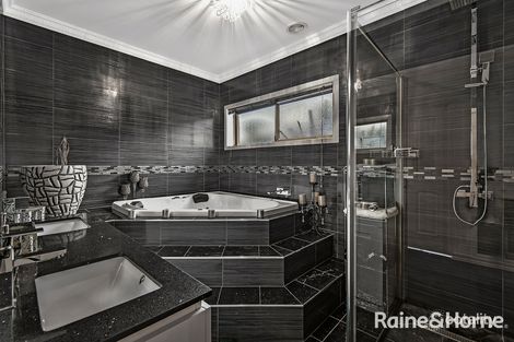 7 Halcyon Way, Narre Warren South, VIC 3805