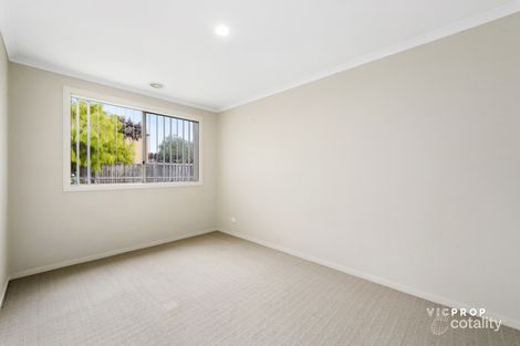 Property photo of 7 Banilla Close Point Cook VIC 3030