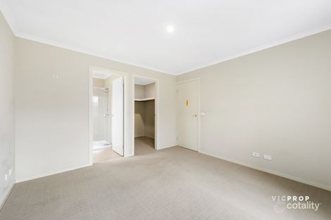 Property photo of 7 Banilla Close Point Cook VIC 3030