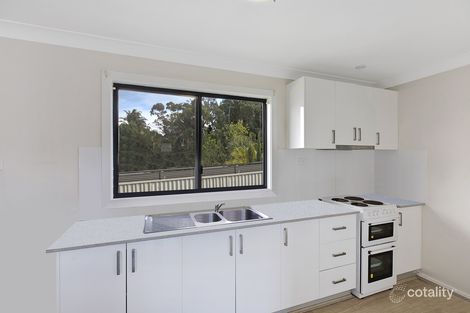 Property photo of 9 Eyre Crescent San Remo NSW 2262