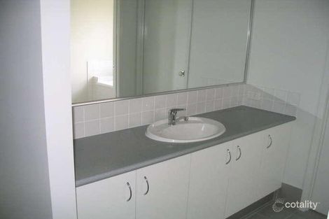 Property photo of 11 Saint Maarten Crescent Oxenford QLD 4210