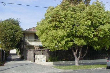 2/10 St Huberts Rd, Carnegie, VIC 3163