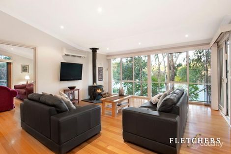 Property photo of 3 Piper Crescent Eltham VIC 3095