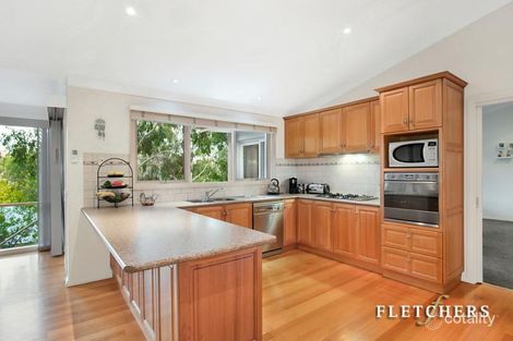 Property photo of 3 Piper Crescent Eltham VIC 3095