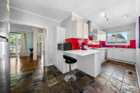 Property photo of 12 Catherine Street Ringwood VIC 3134
