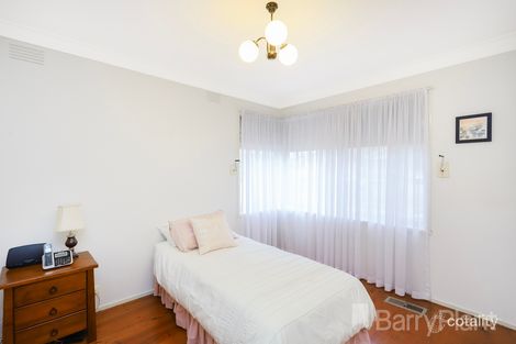 Property photo of 2 Orloff Court Sunshine North VIC 3020