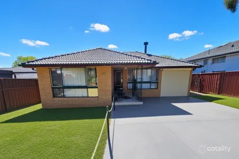 Property photo of 32 Darling Avenue Lurnea NSW 2170