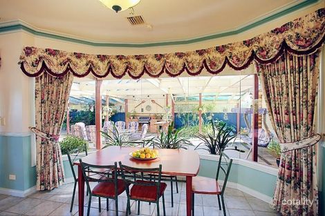 Property photo of 11 Kacatica Place Brookfield VIC 3338