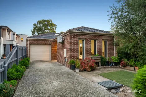 17 Cypress Ave, Brooklyn, VIC 3012