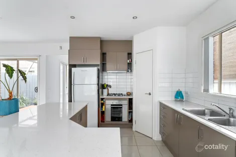 Property photo of 17 Cypress Avenue Brooklyn VIC 3012