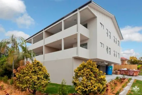 Property photo of 1241 Logan Road Mount Gravatt QLD 4122