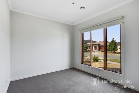 Property photo of 9 Weston Street Keysborough VIC 3173