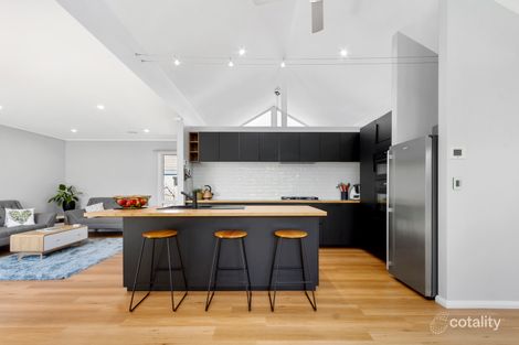 Property photo of 2 Atherley Close Traralgon VIC 3844