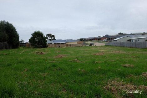 Property photo of 22 Leurimah Court Kalimna VIC 3909