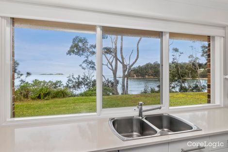 Property photo of 25 Bronte Crescent Sunshine Bay NSW 2536