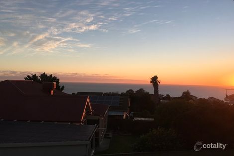Property photo of 17 Kanowna Street Hallett Cove SA 5158