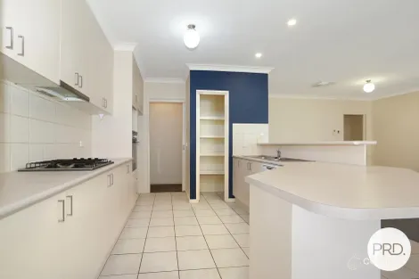 Property photo of 16 Casper Lane Glenroy NSW 2640