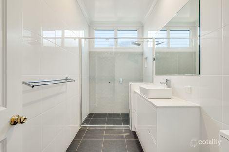 Property photo of 44 Stuart Street Mount Lofty QLD 4350