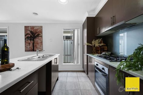 Property photo of 91 Federation Boulevard Truganina VIC 3029