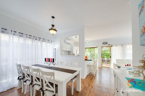 Property photo of 5 Battersea Close Forest Lake QLD 4078