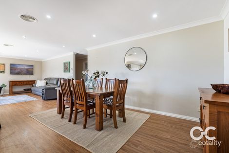 Property photo of 8 Botanic Way Orange NSW 2800