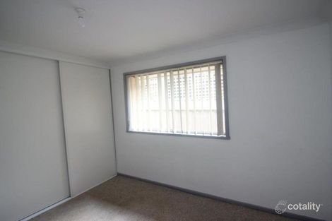 Property photo of 35 Walana Crescent Kooringal NSW 2650