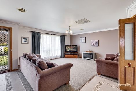 Property photo of 1 Green Street Carisbrook VIC 3464