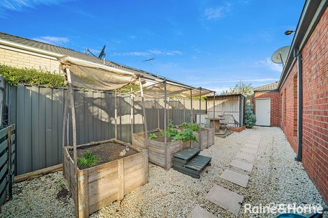 Property photo of 43 Lamington Drive Tarneit VIC 3029