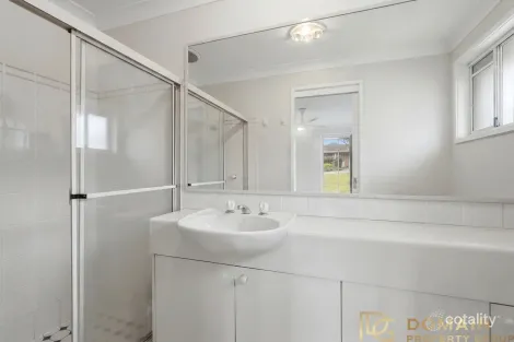 Property photo of 15 Casey Crescent Kariong NSW 2250