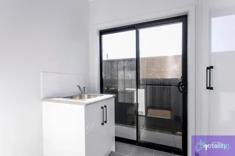 Property photo of 4 Windsor Avenue Clearview SA 5085