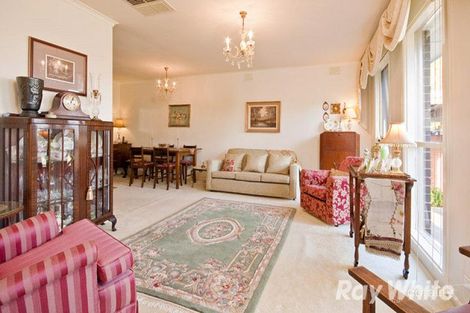 Property photo of 37 Folkstone Crescent Ferntree Gully VIC 3156