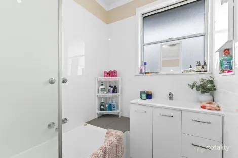 Property photo of 19 Cameron Street Traralgon VIC 3844