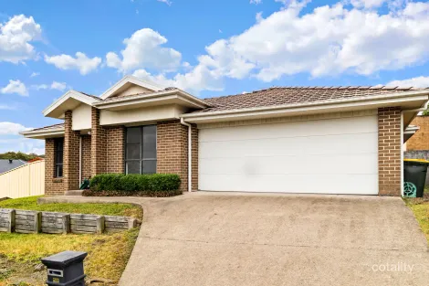 Property photo of 55 Araminta Chase Cameron Park NSW 2285