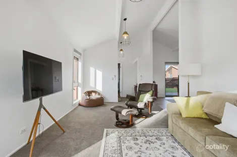 Property photo of 100 Grubb Avenue Traralgon VIC 3844