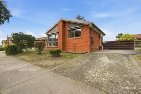 Property photo of 100 Grubb Avenue Traralgon VIC 3844