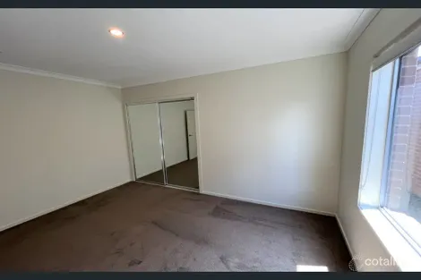 Property photo of 31 Henderson Drive Tarneit VIC 3029